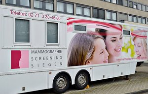 Das Mammobil der Mammographie-Screening-Einheit Siegen-Olpe-Hochsauerland macht in der Zeit vom 2. September bis 25. Oktober wieder Station am Städtischen Krankenhaus in Brilon.